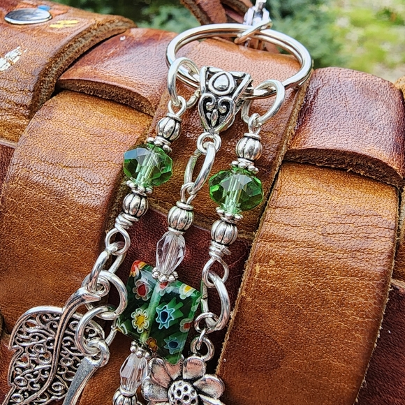 Green Crystal Beaded Tree of Life Bag Clip Purse Leaf Keychain Daisy Pursecharm - Picture 5 of 16